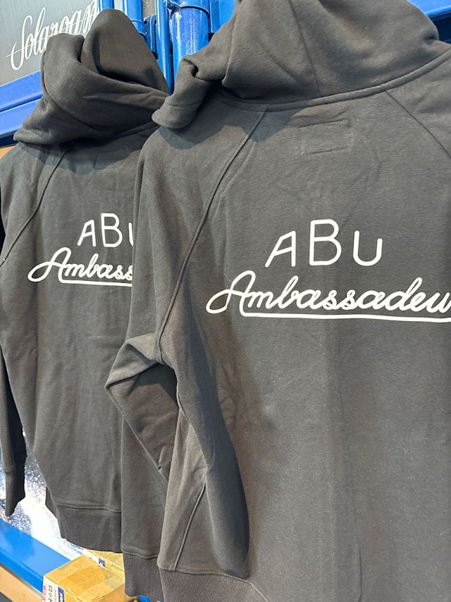 アブ　クラシックロゴフーディー